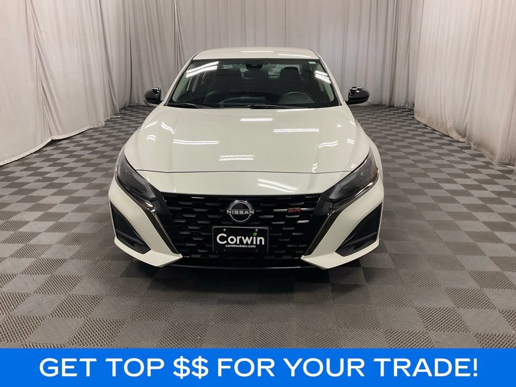 Used 2023 Nissan Altima 2.5 SR AWD/4WD video 3