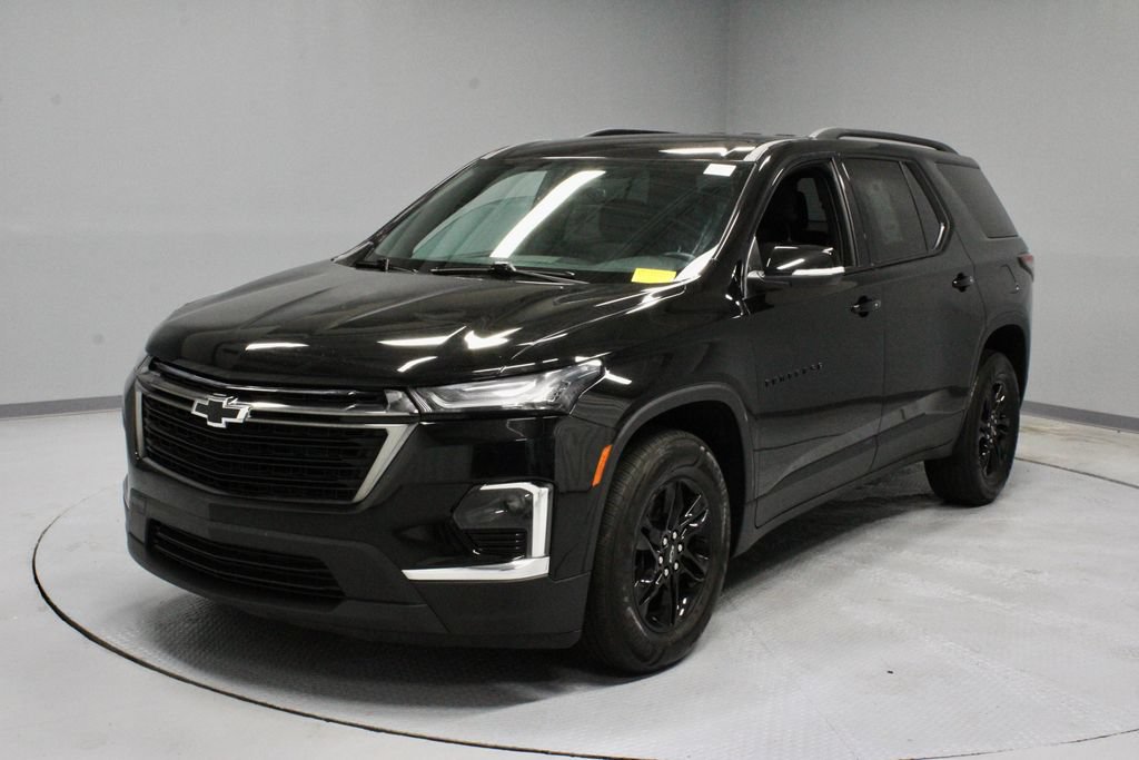 Used 2023 Chevrolet Traverse LT w/ Midnight/Sport Edition AWD/4WD image 7