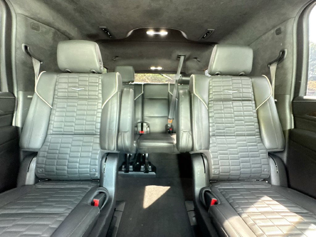 Used 2024 Cadillac Escalade ESV Sport Platinum AWD/4WD image 34