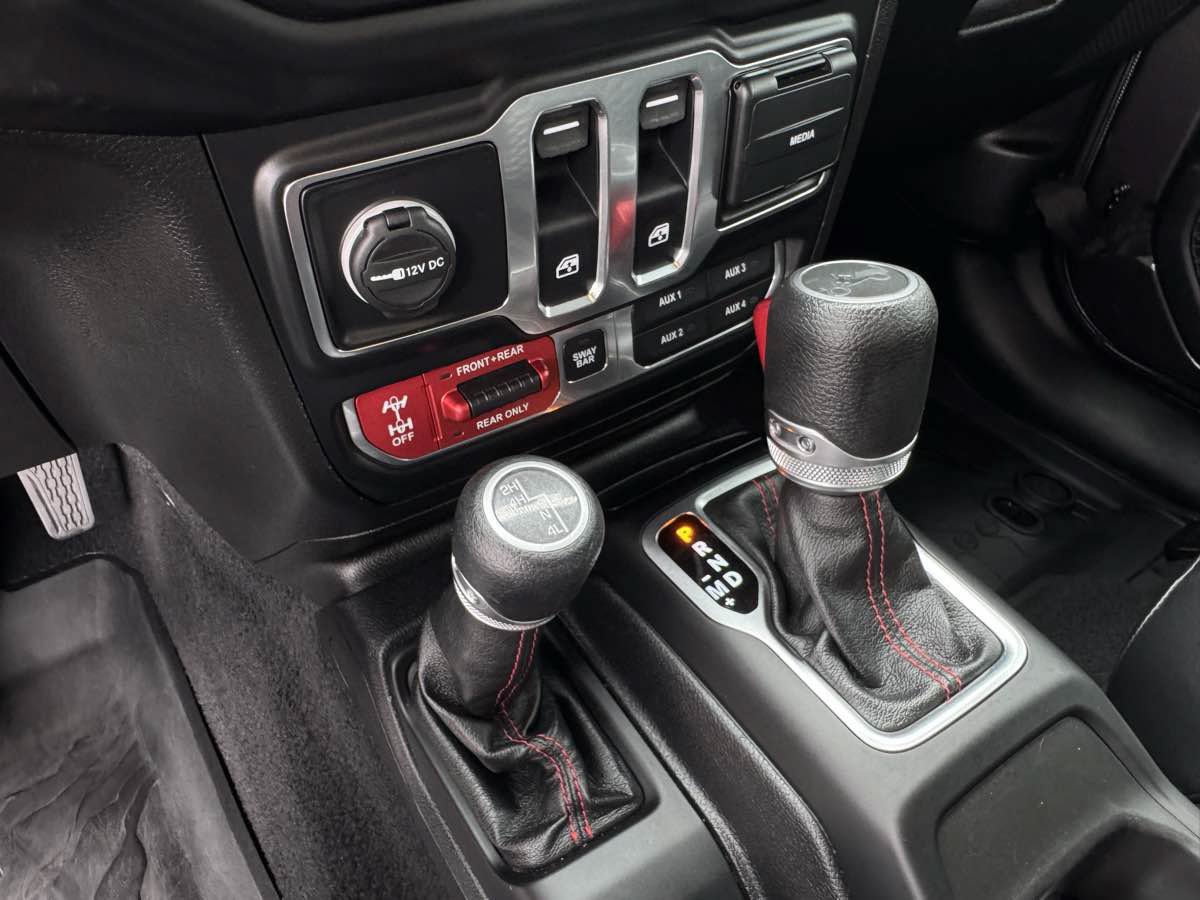 Used 2019 Jeep Wrangler Rubicon AWD/4WD image 23