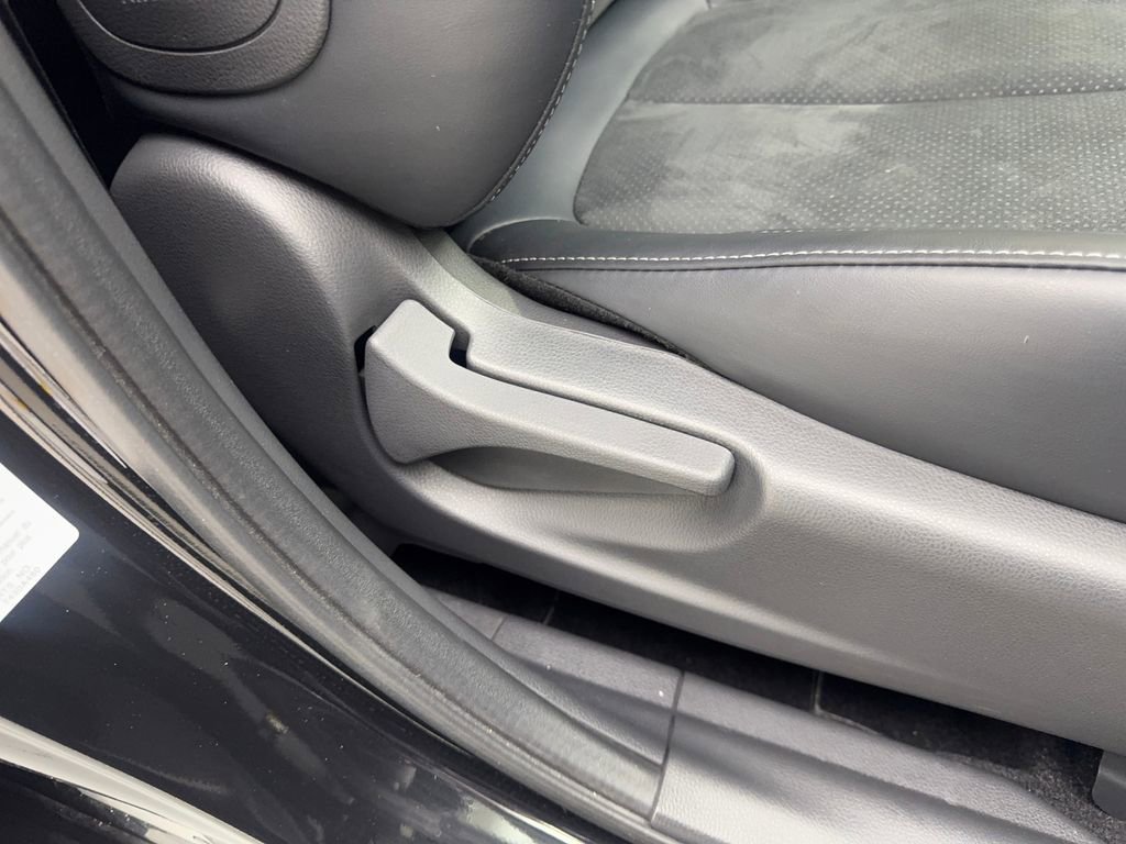 Used 2024 Mitsubishi Eclipse Cross SE image 47