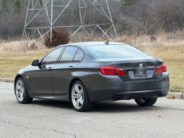 Used 2011 BMW 550i Sedan image 10