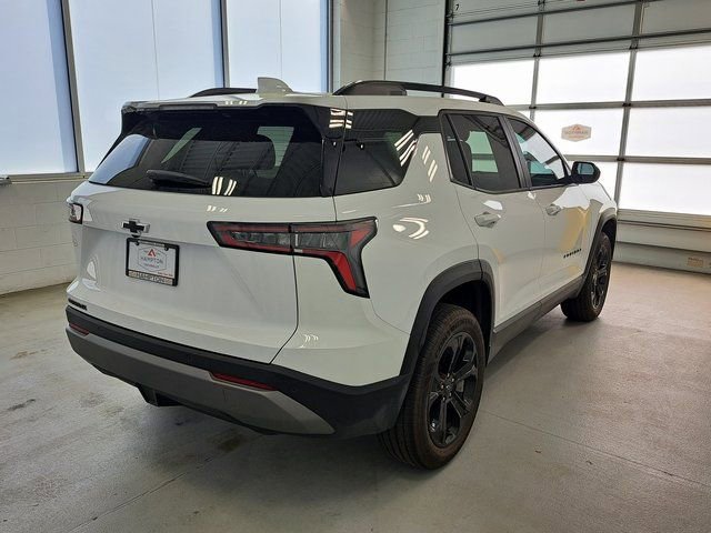 Used 2026 Chevrolet Equinox LT w/ Midnight Edition image 6