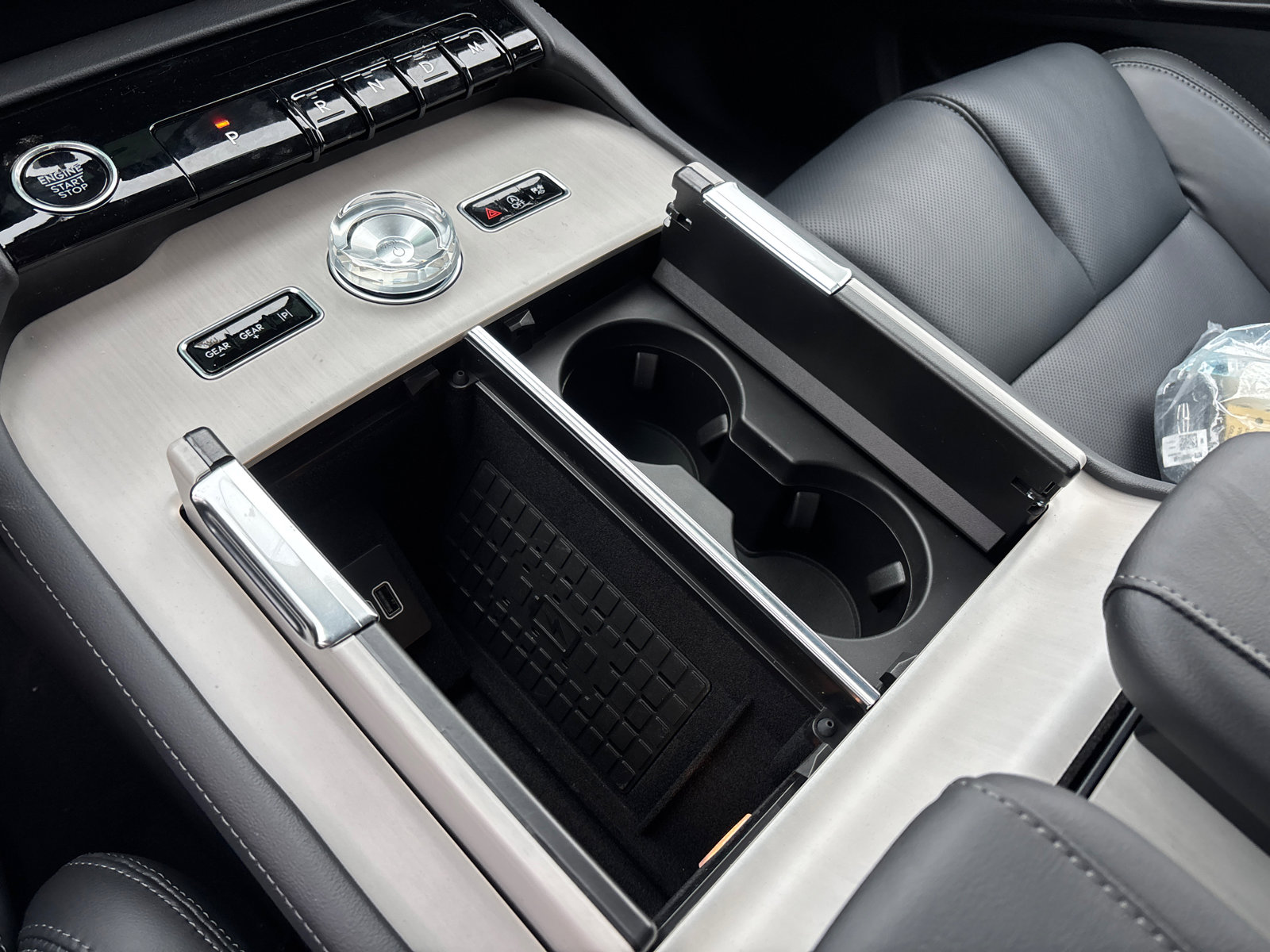 New 2026 Lincoln Navigator L Premier image 23
