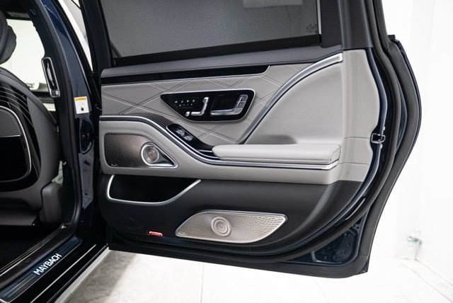 Used 2025 Mercedes-Benz Maybach S 580 4MATIC image 33