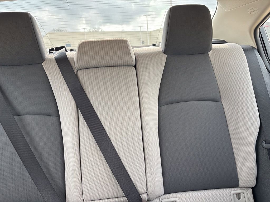 Used 2022 Toyota Corolla LE image 18