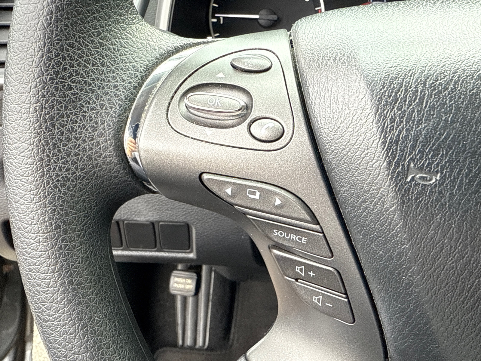 Used 2019 Nissan Murano S AWD/4WD image 12