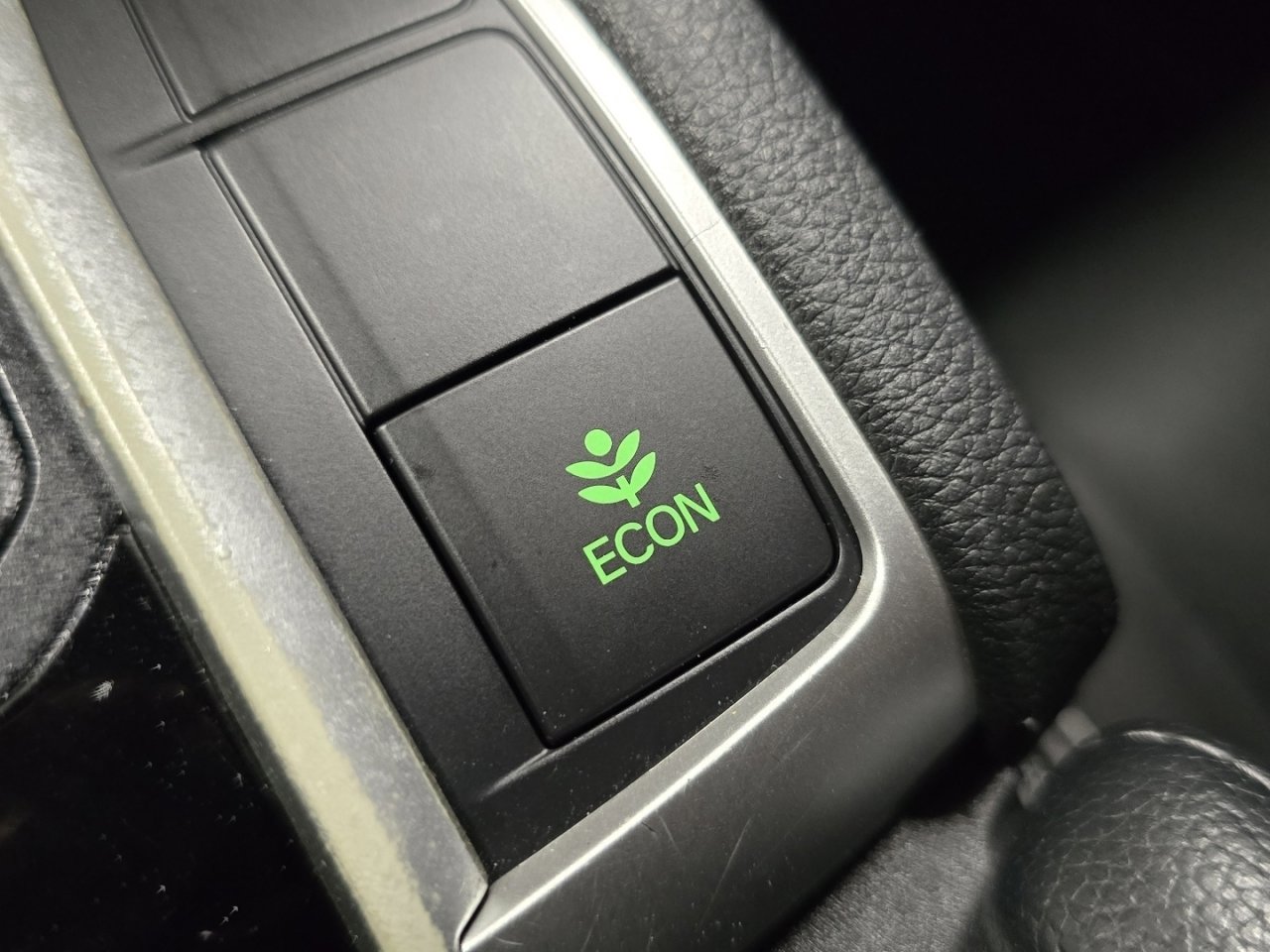 Used 2019 Honda Civic Sport image 7