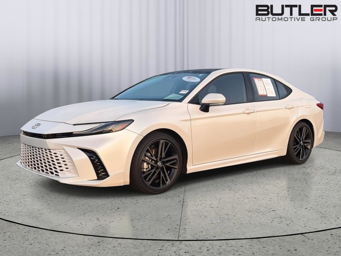 Certified 2025 Toyota Camry XSE FWD image 1