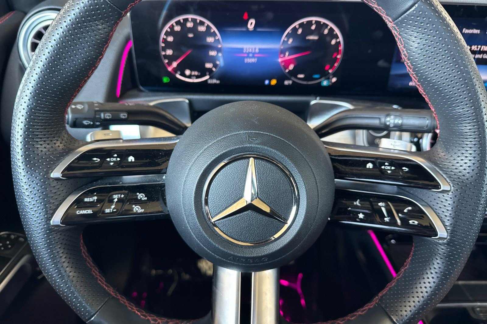 Certified 2024 Mercedes-Benz GLB 250 image 10