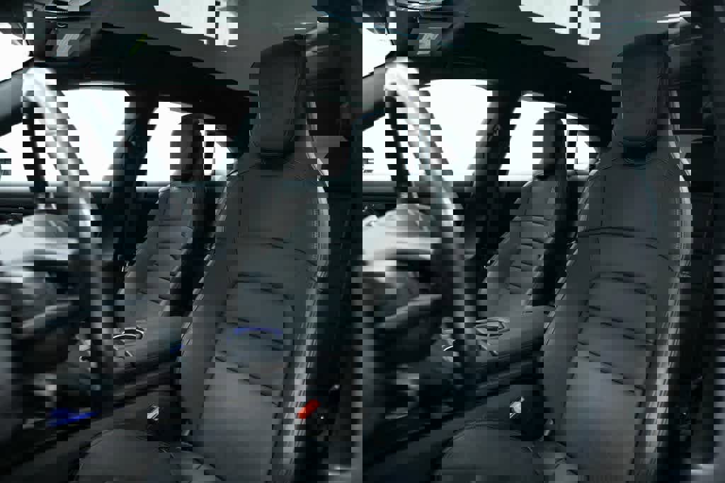 Certified 2022 Porsche Taycan 4 Cross Turismo image 5