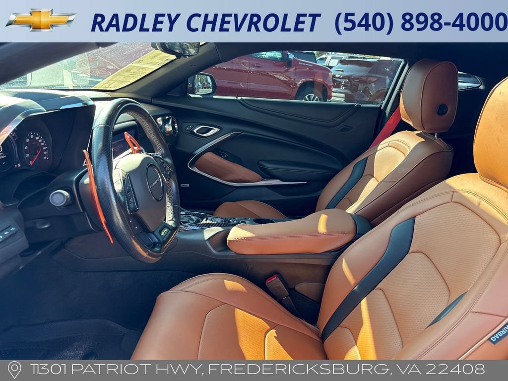 Used 2021 Chevrolet Camaro SS RWD image 3