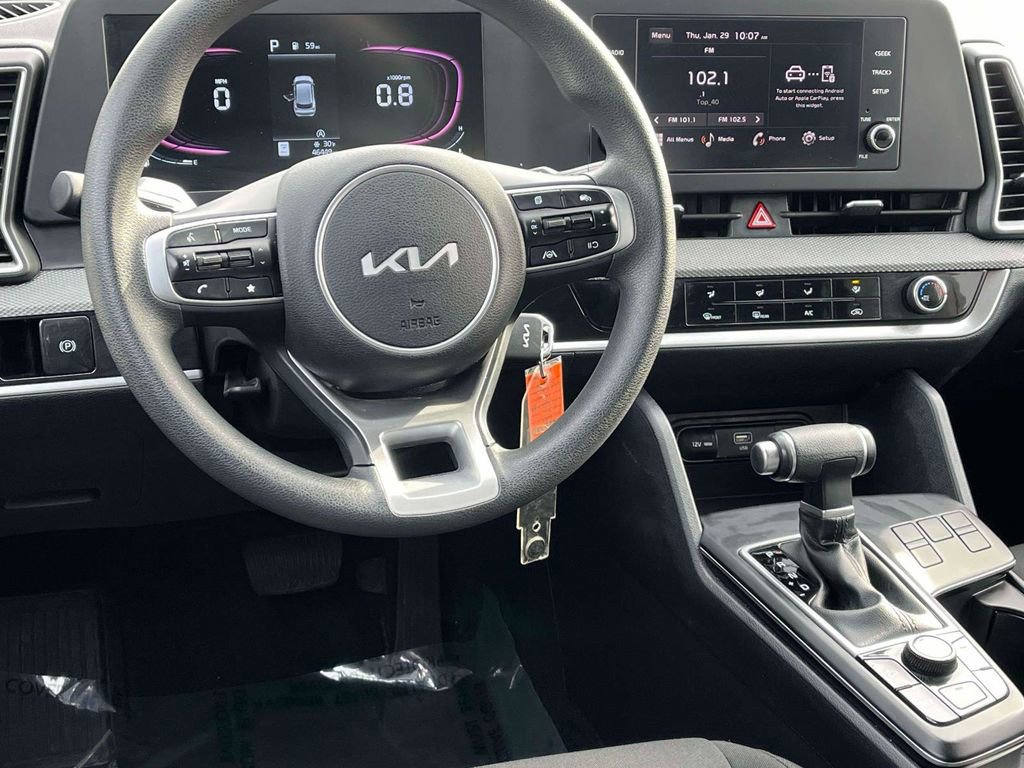 Used 2024 Kia Sportage LX image 2
