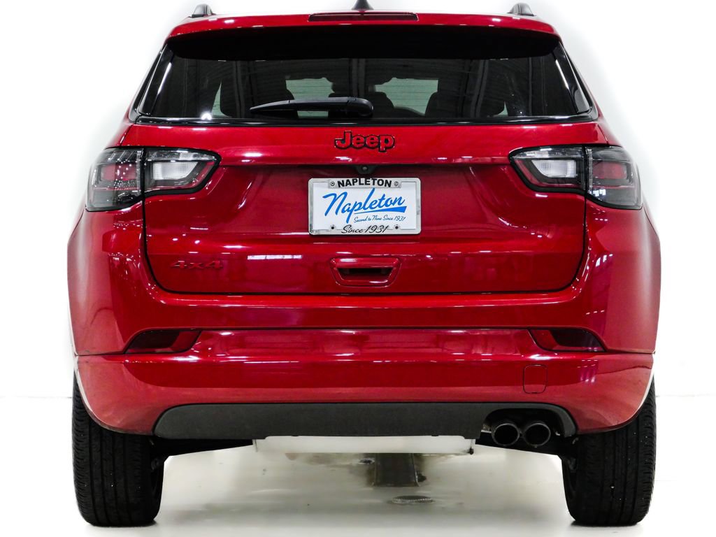 Used 2022 Jeep Compass Limited w/ (RED) Package image 8