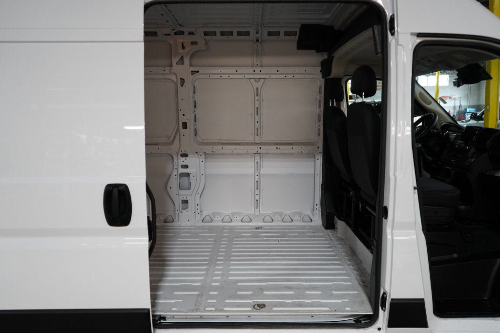 Used 2025 RAM ProMaster 3500 w/ Safety Group FWD image 20