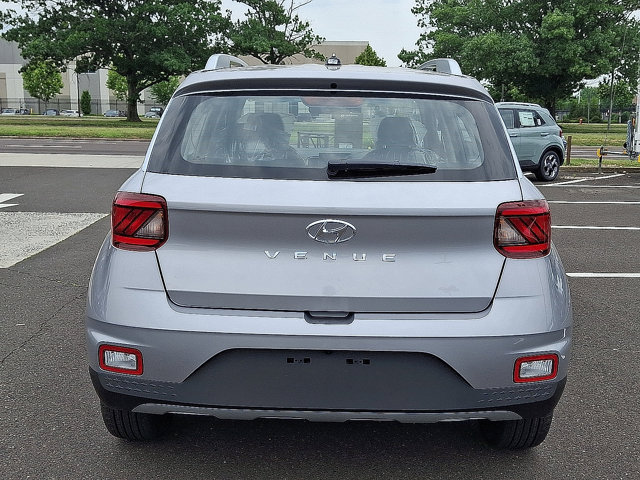 New 2026 Hyundai Venue SEL FWD image 5