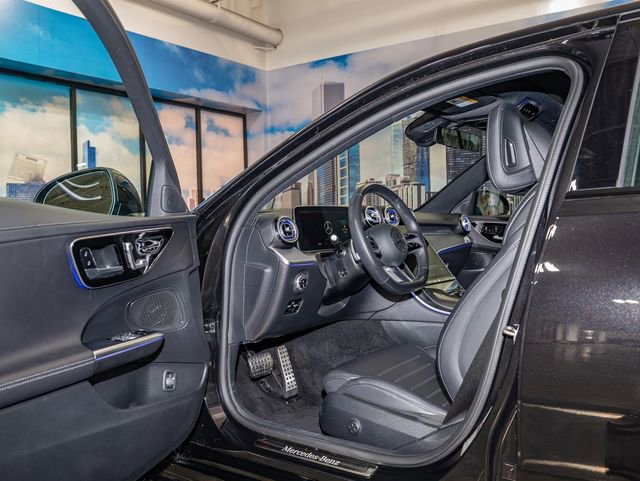 Certified 2023 Mercedes-Benz C 300 4MATIC Sedan image 13