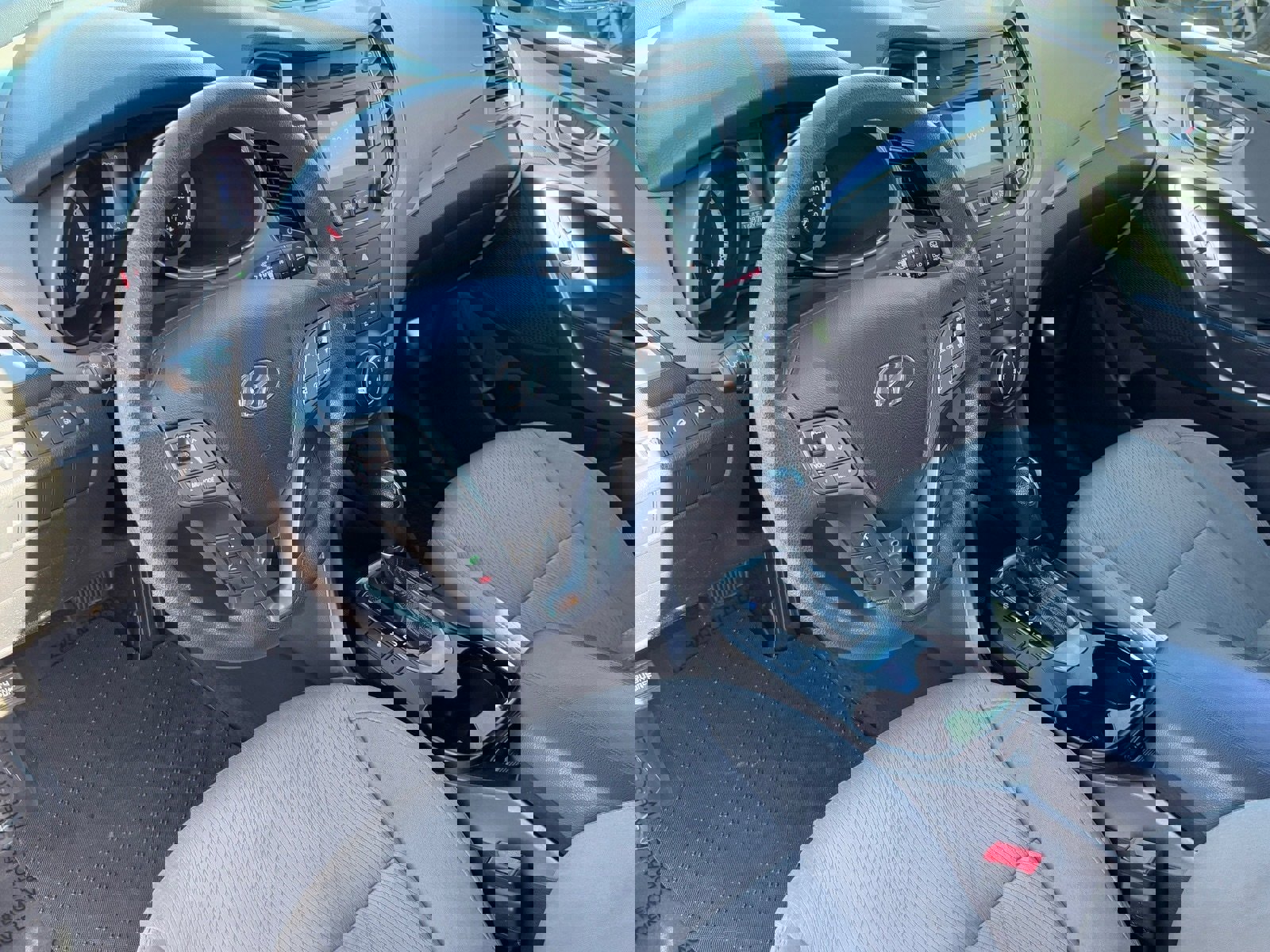 Used 2015 Hyundai Santa Fe Sport w/ Option Group 02 image 16