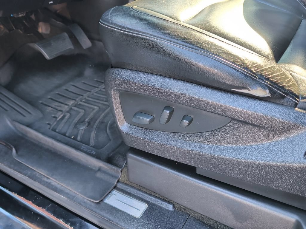 Used 2017 Chevrolet Tahoe LT w/ LT Signature Package AWD/4WD image 35