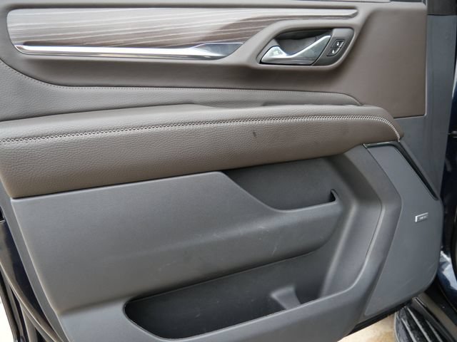 Used 2023 GMC Yukon XL Denali AWD/4WD image 12