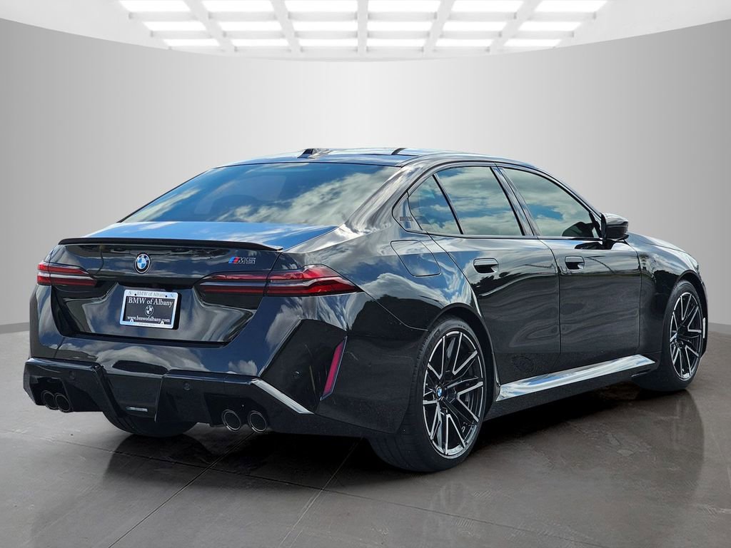 New 2026 BMW M5 w/ Carbon Package image 6