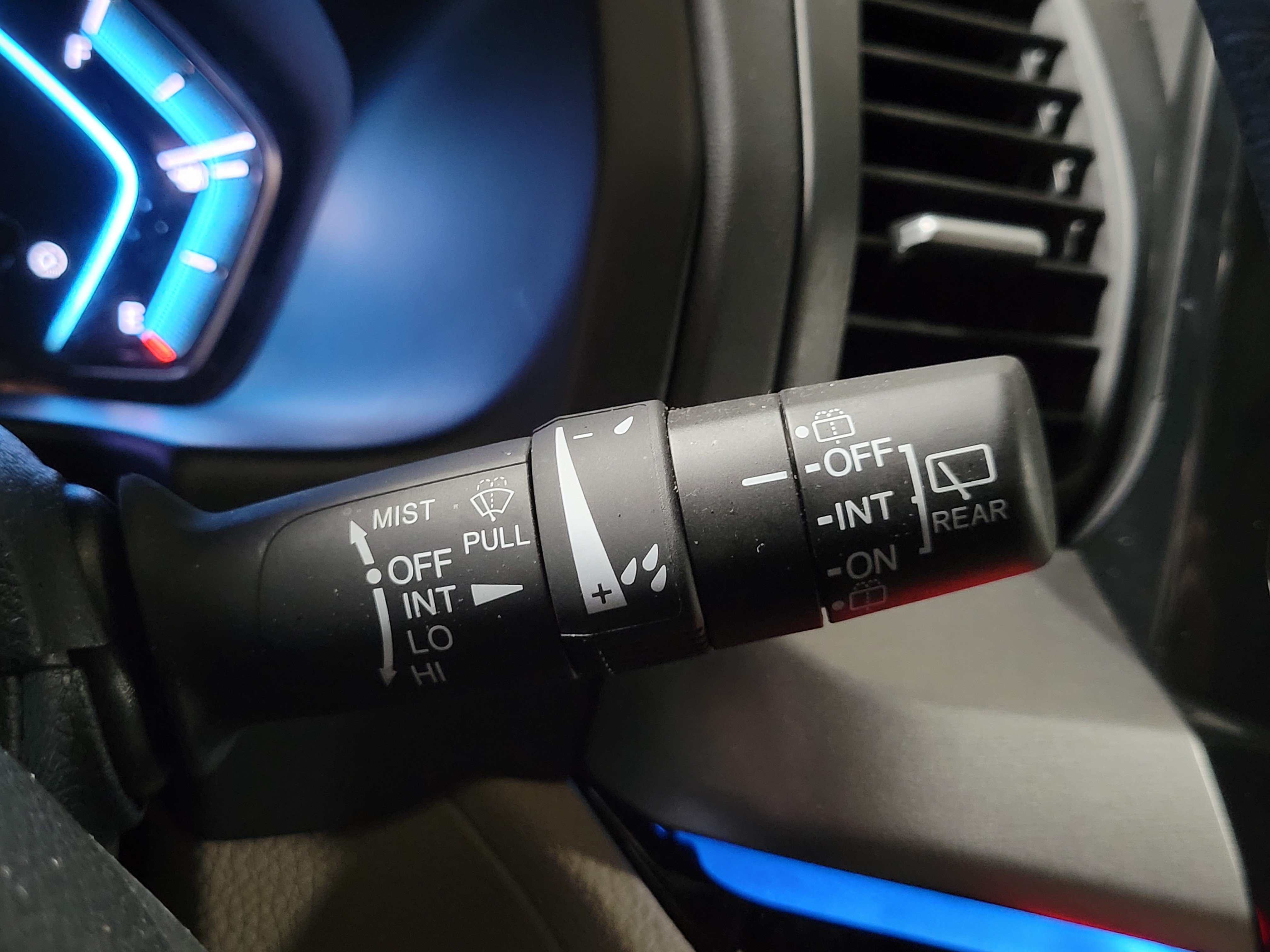 Certified 2024 Honda Odyssey Touring image 32