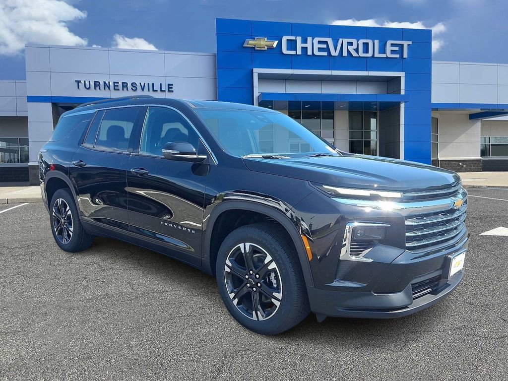 New 2027 Chevrolet Traverse LT w/ Sun and Wheel Package FWD image 2