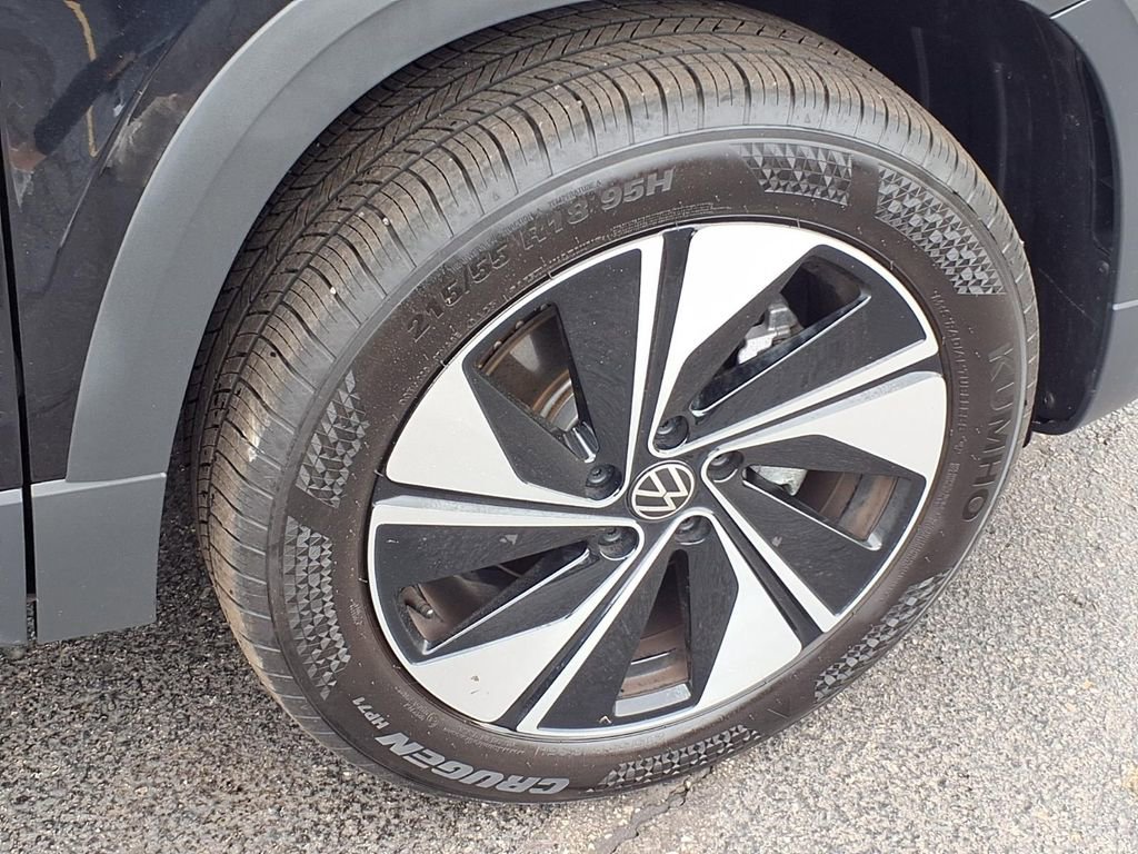 Used 2025 Volkswagen Taos SE AWD/4WD image 23