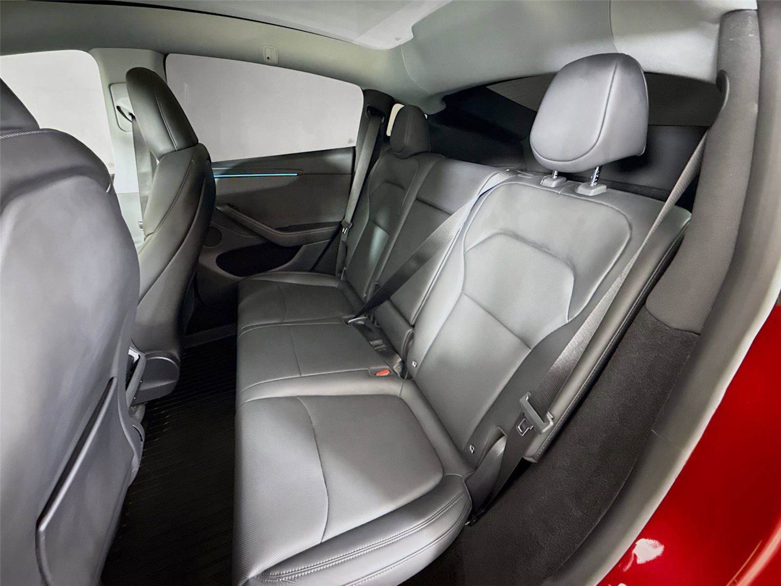 Used 2026 Tesla Model Y Long Range image 17