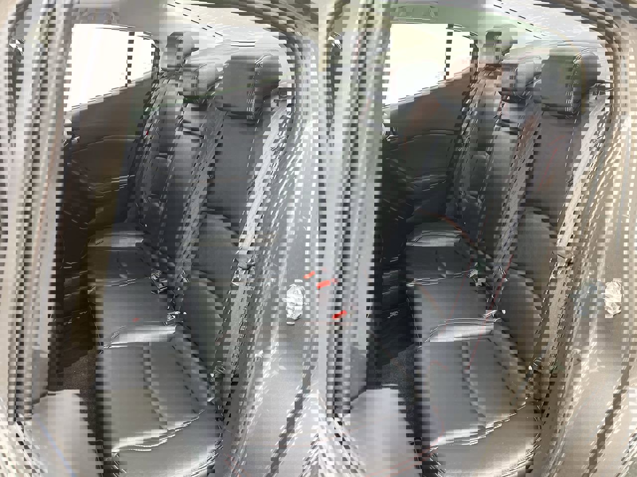 Used 2016 MAZDA MAZDA3 i Grand Touring image 11