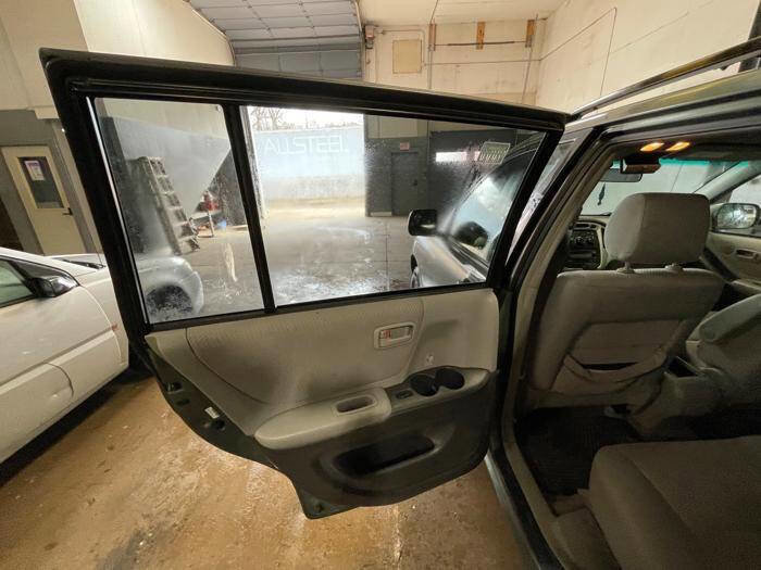 Used 2004 Toyota Highlander 4WD V6 image 23