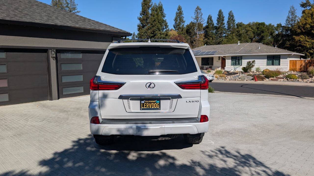 Used 2018 Lexus LX 570 4WD image 6