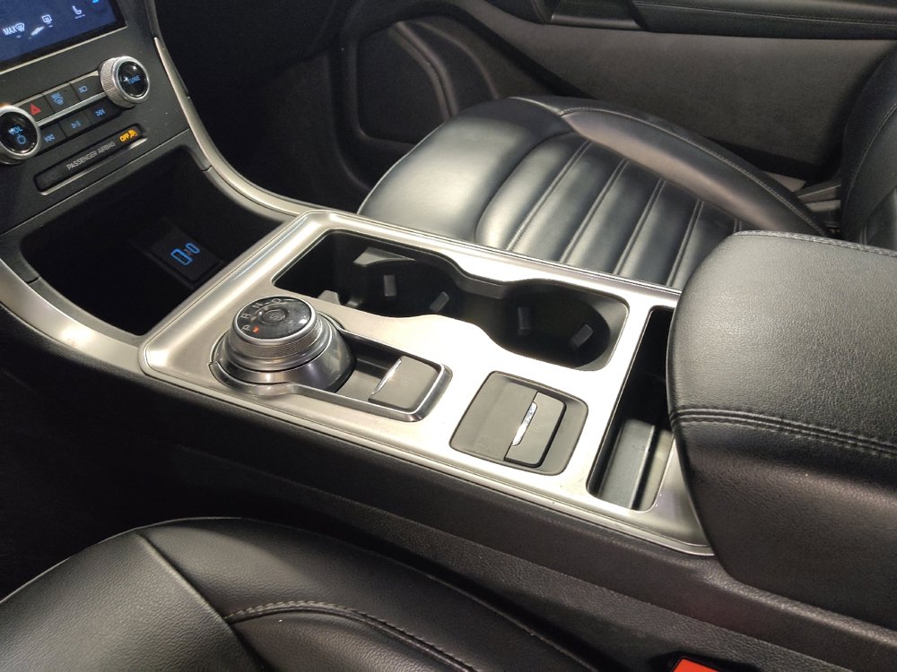 Used 2024 Ford Edge SEL image 26