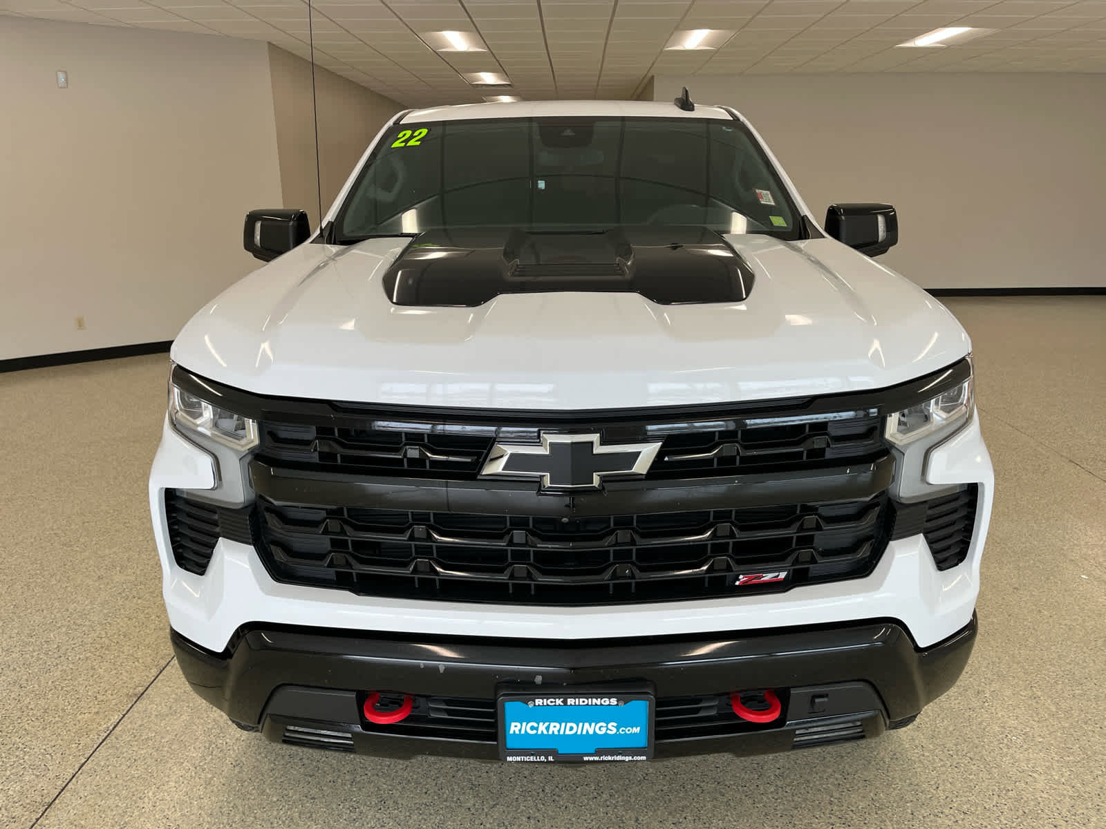 Used 2022 Chevrolet Silverado 1500 LT Trail Boss w/ LT Trail Boss Premium Package image 2