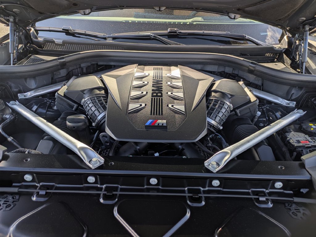 New 2027 BMW X6 M60i AWD/4WD image 10