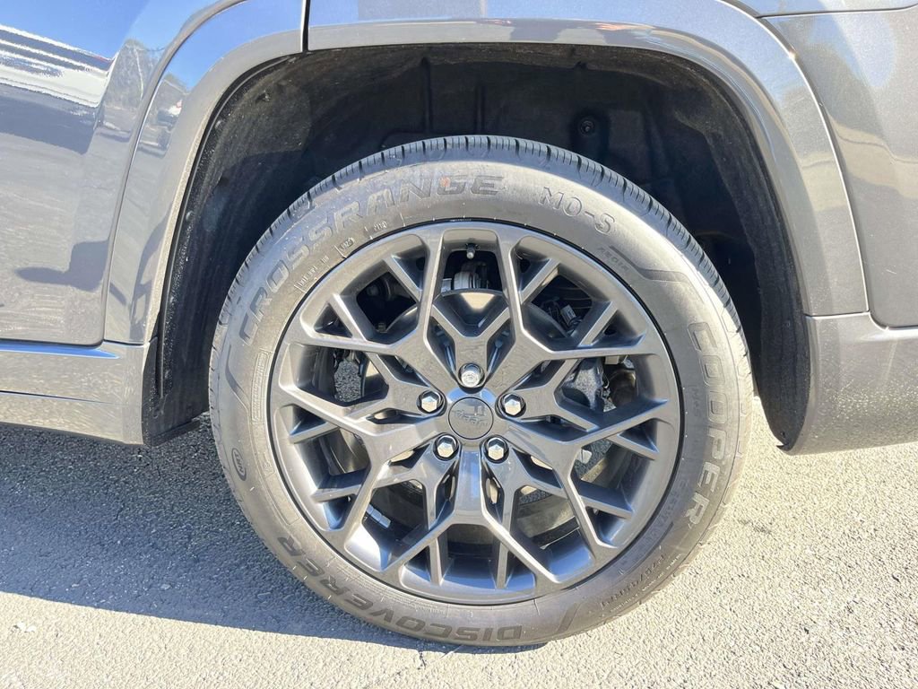 Certified 2023 Jeep Grand Cherokee L Summit image 11