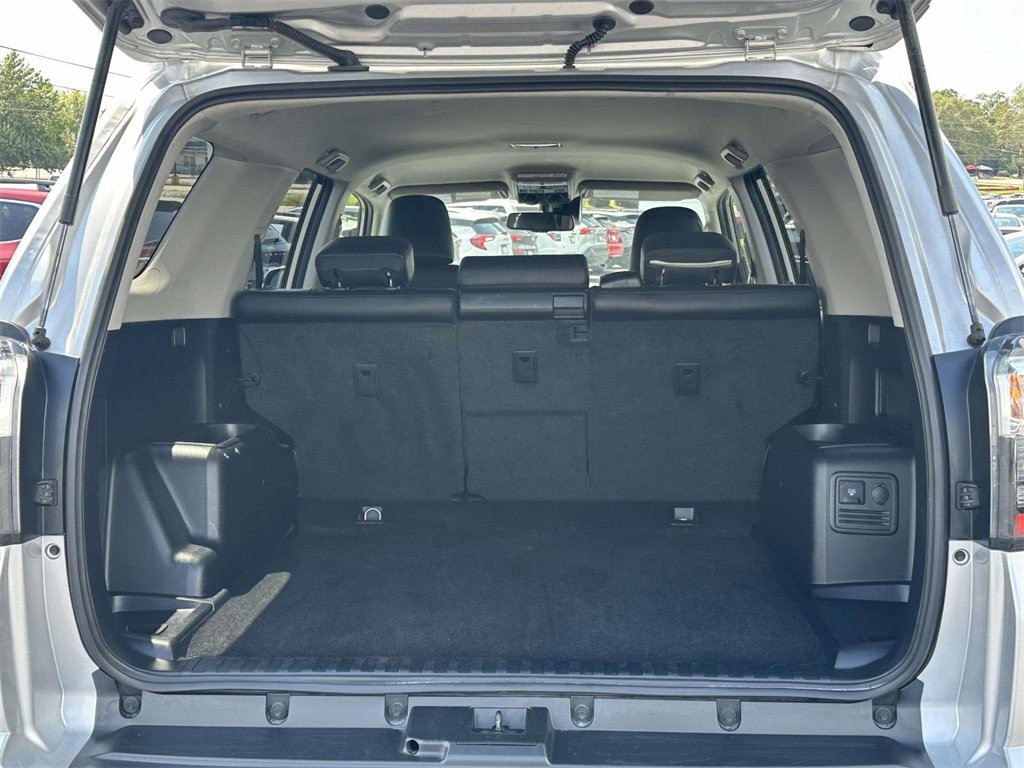 Used 2024 Toyota 4Runner TRD Off-Road Premium image 9