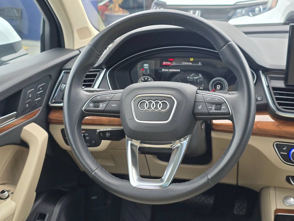 Used 2022 Audi Q5 2.0T Premium Plus w/ Premium Plus Package AWD/4WD image 19
