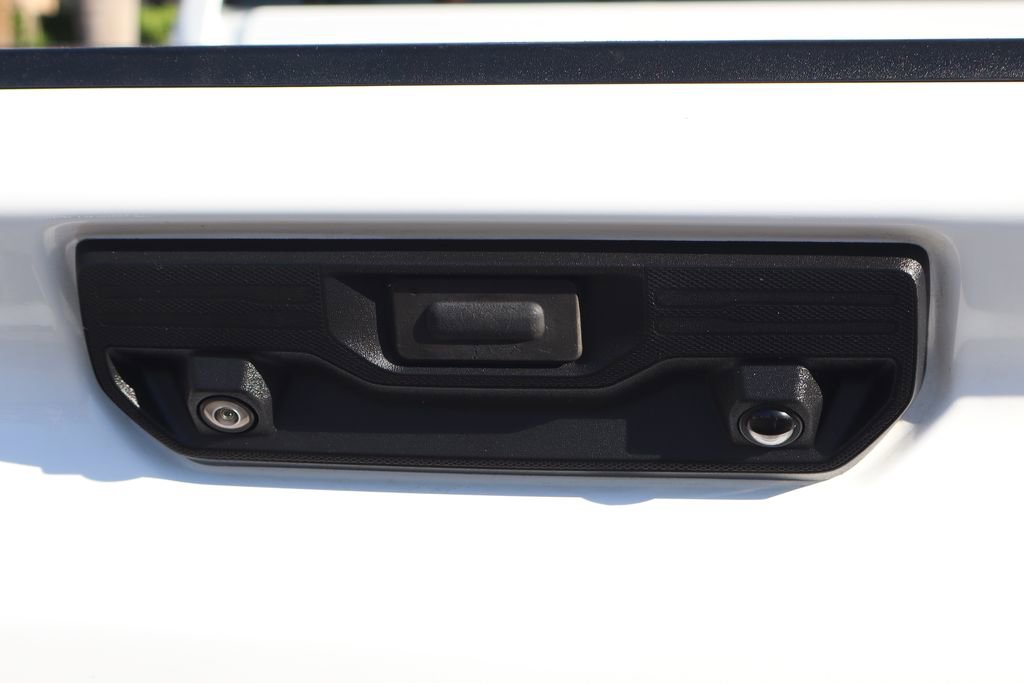 Used 2021 Chevrolet Silverado 2500 LTZ w/ LTZ Convenience Package image 57