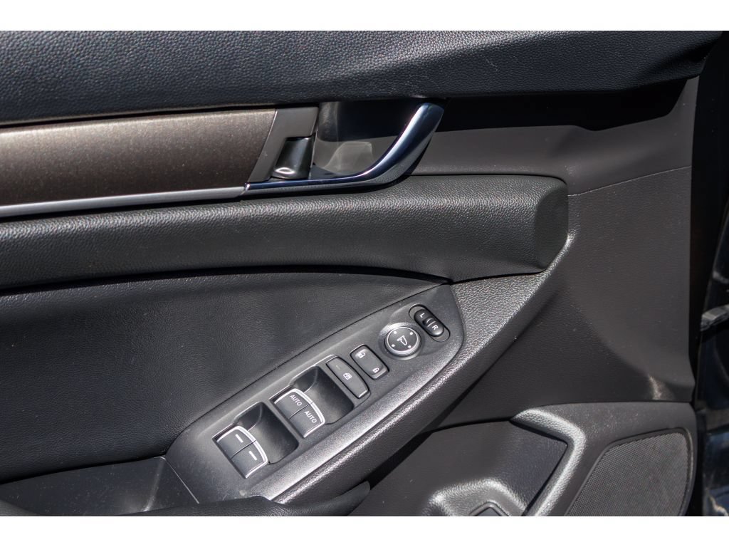 Used 2021 Honda Accord LX image 19