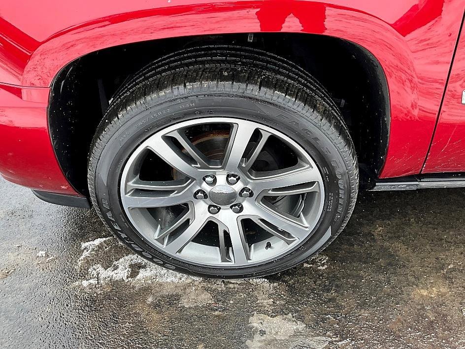 Used 2014 Cadillac Escalade Luxury image 10