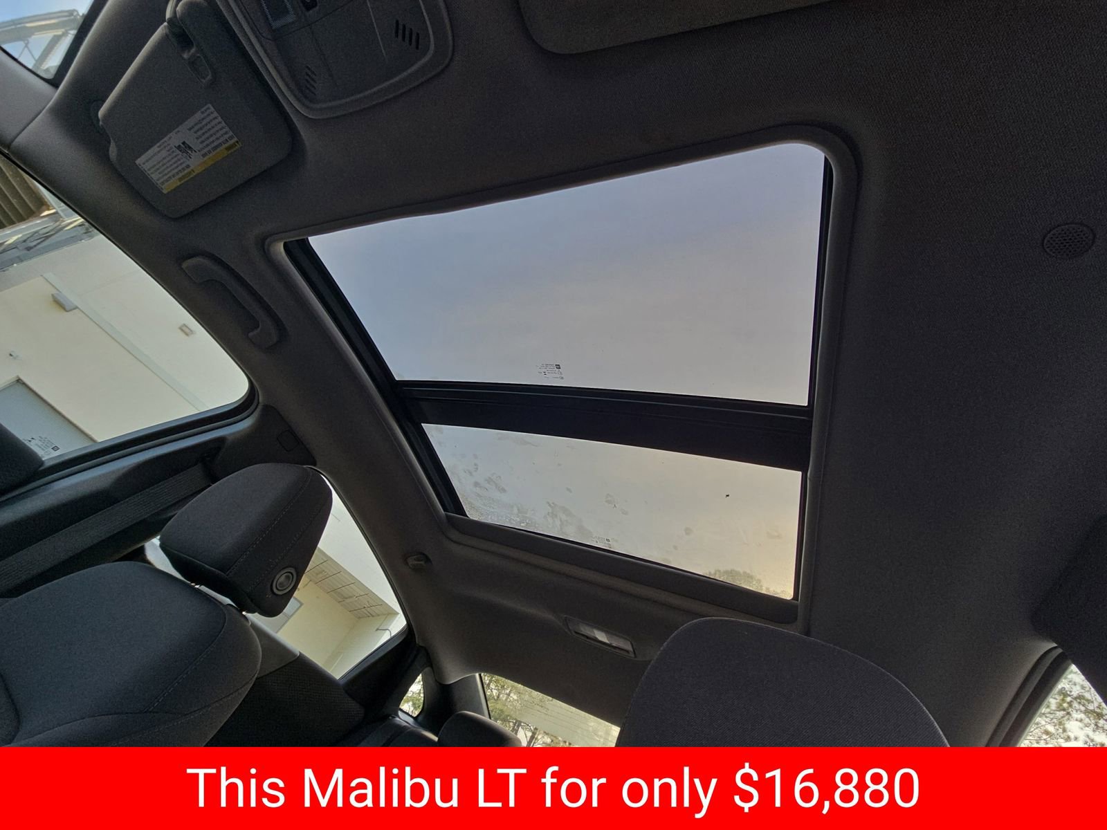 Used 2023 Chevrolet Malibu LT image 36