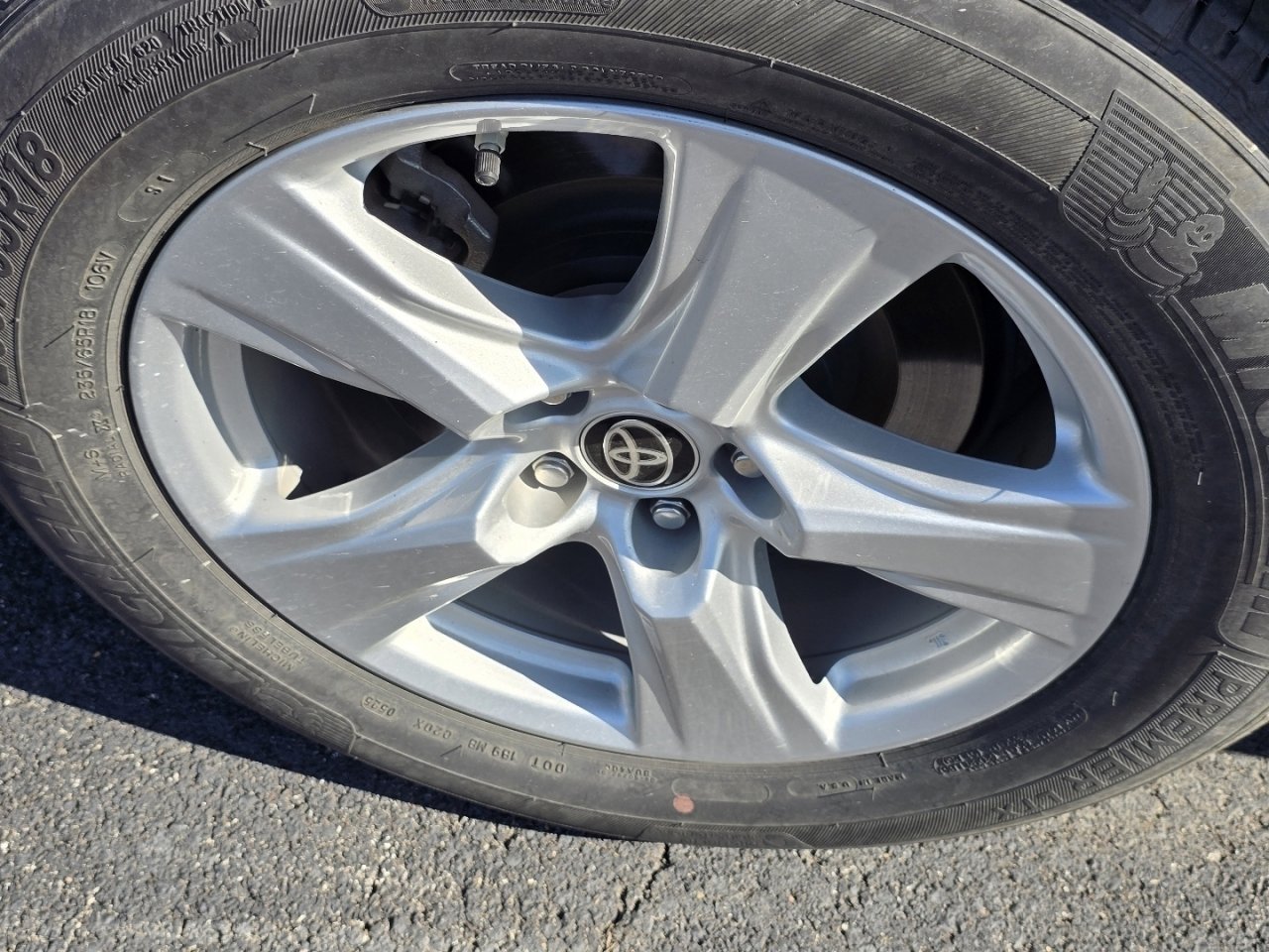 Certified 2025 Toyota Highlander LE image 12