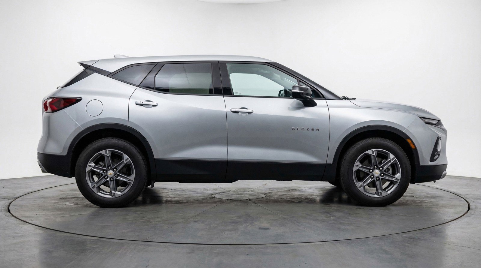 Used 2025 Chevrolet Blazer LT image 11