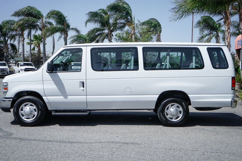 Used 2014 Ford E-350 and Econoline 350 XLT RWD image 5