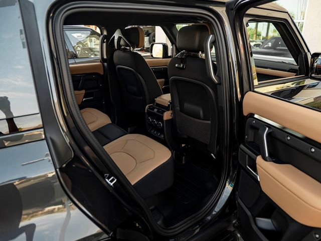 New 2026 Land Rover Defender 110 X AWD/4WD image 33