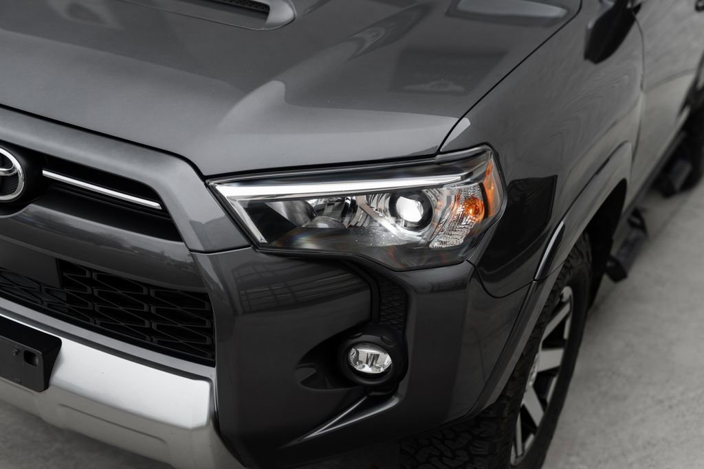 Used 2021 Toyota 4Runner TRD Off-Road AWD/4WD image 3