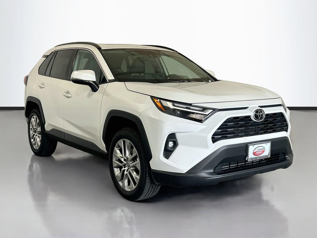 Used 2025 Toyota RAV4 XLE Premium w/ Weather Package AWD/4WD image 3