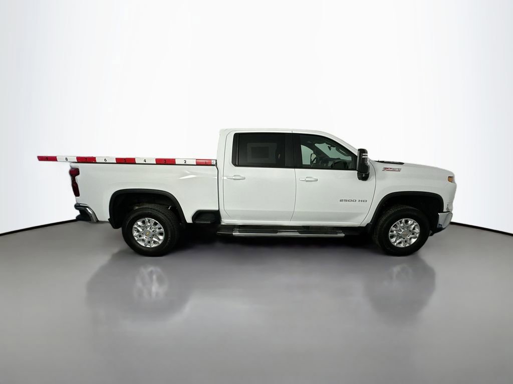 Used 2025 Chevrolet Silverado 2500 LT AWD/4WD image 8
