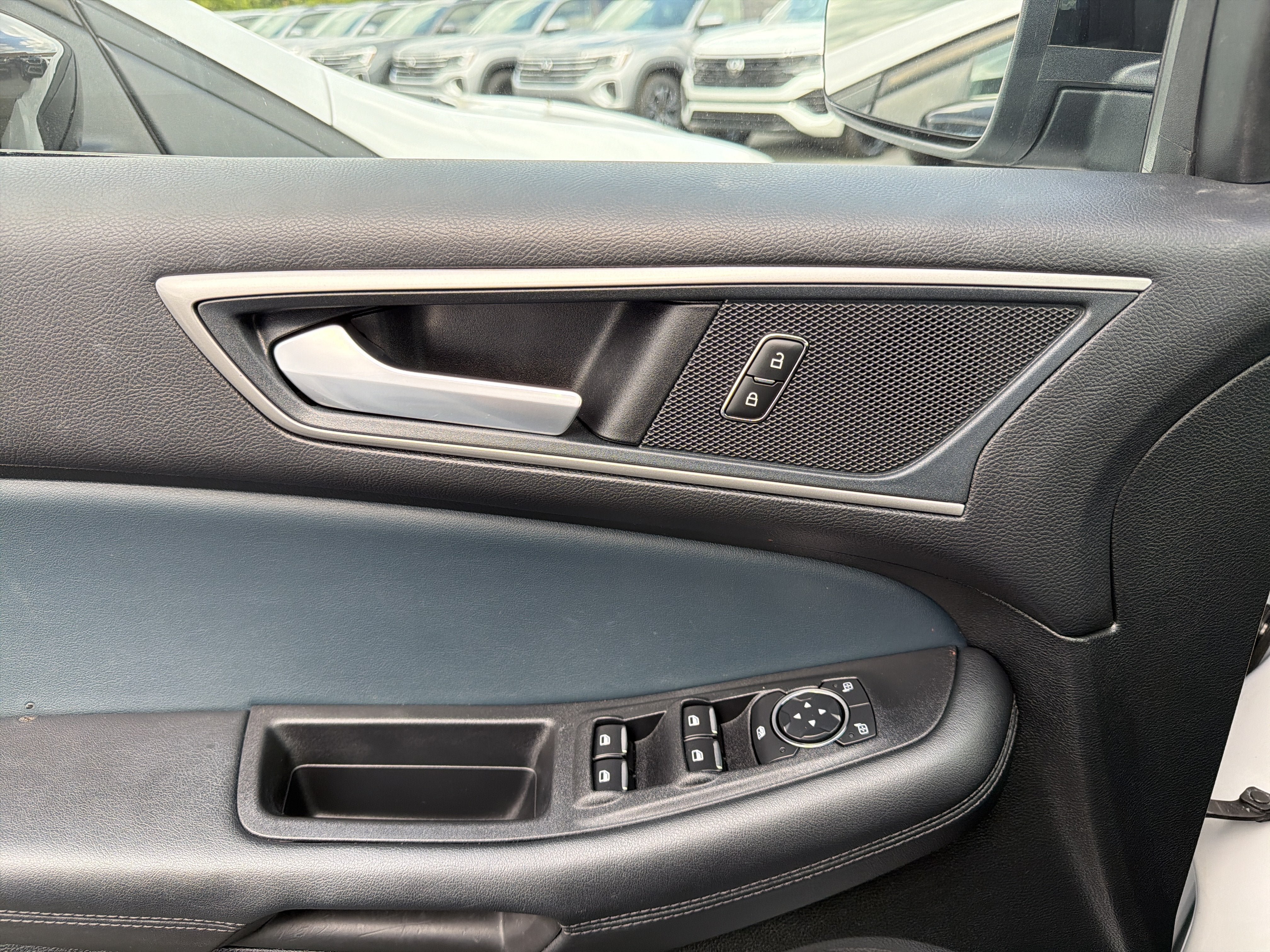 Used 2024 Ford Edge SEL w/ Sport Appearance Package AWD/4WD image 14
